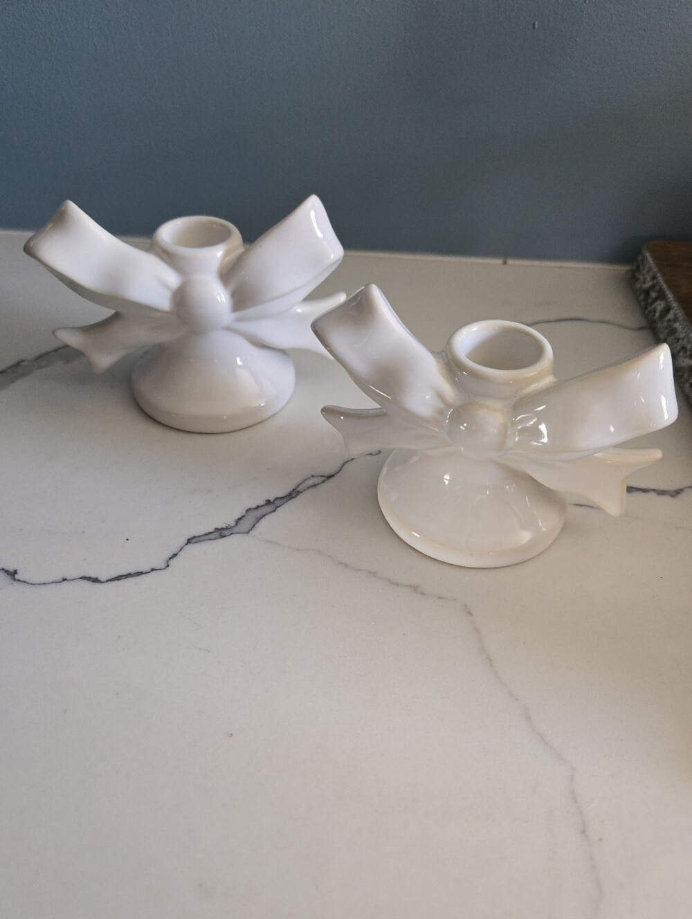 S/2 White Ceramic Bow Candle Holders